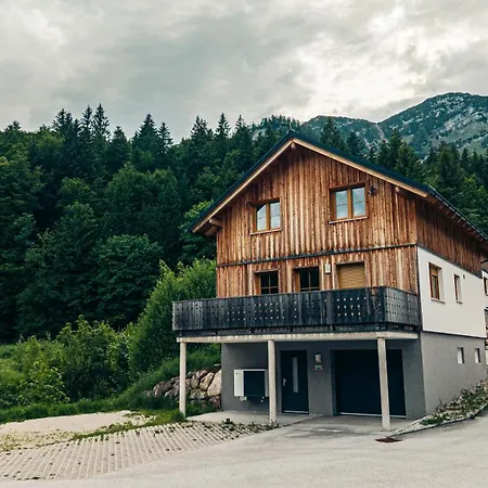 Am Loser Chalet *